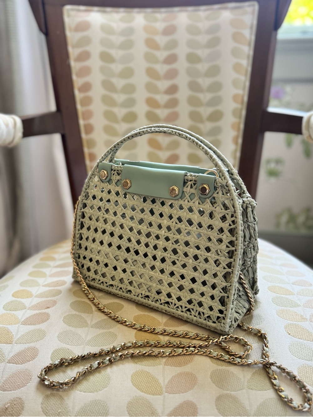House of Harlow 1960 Gold and Pale Green Woven Crossbody Shoulder Clutch - Picture 2 of 12